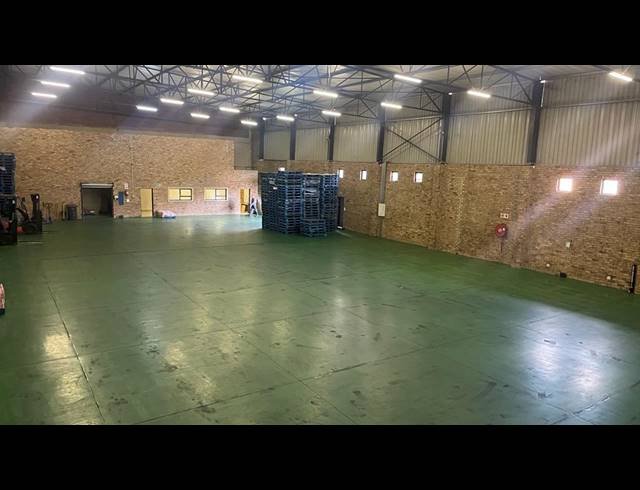 1,200M² WAREHOUSE TO LET IN PRETORIA WEST